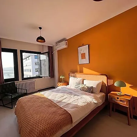 Karakoey 7 Ultra Luxury Flat, 4br, 2ba, Sea View فندق